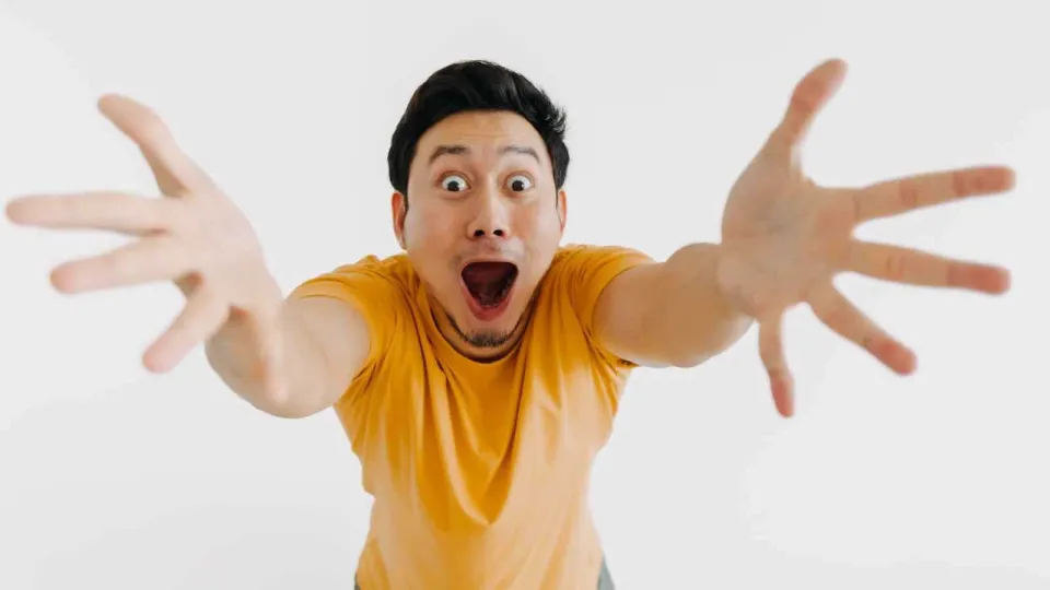 ياباني يكتشف بعد 60 عاماً أنه وُلد لعائلة ثرية بالخطأ ياباني يكتشف بعد 60 عاماً أنه وُلد لعائلة ثرية بالخطأ