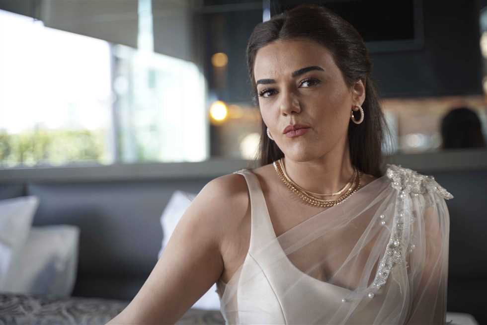 دانا مارديني تعلن اعتزال التمثيل التلفزيوني نهائيًا