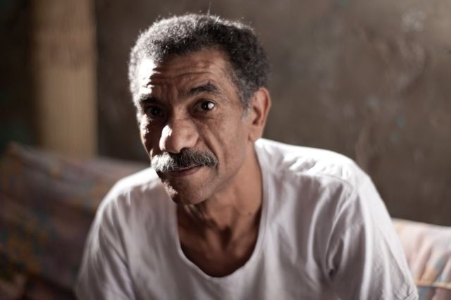 سيد رجب يواصل تصوير "شلة ثانوي" رغم إصابة خفيفة   