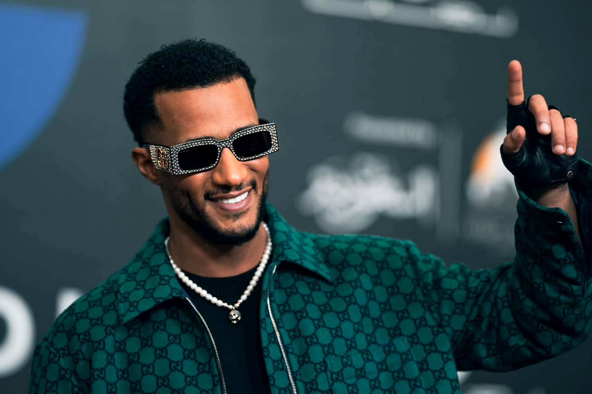 محمد رمضان يطرح كليب "من ضهر راجل" بطابع صعيدي ورسائل حماسية