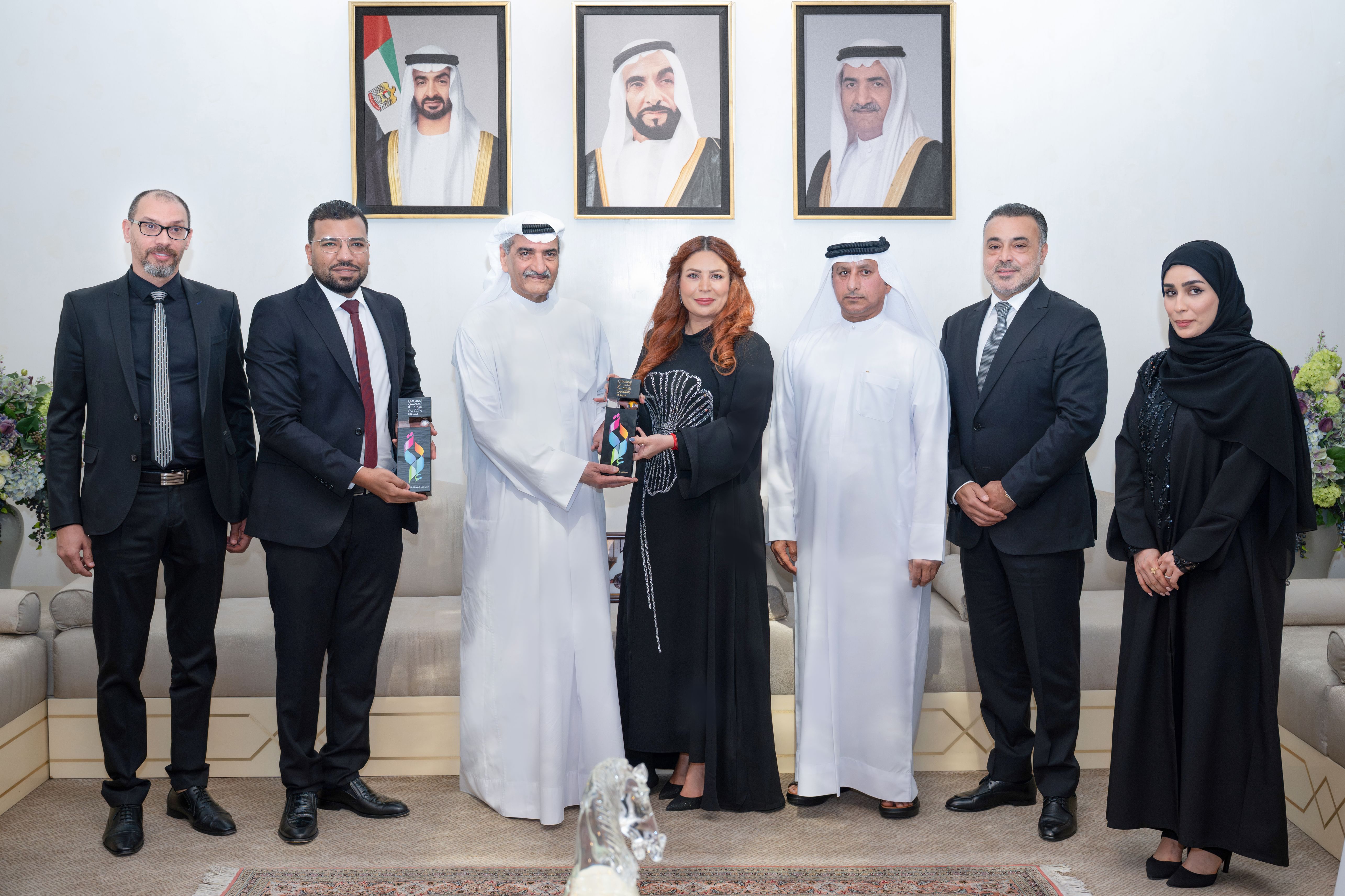 حاكم الفجيرة يستقبل الفائزين بجوائز المهرجان العربي للإذاعة والتلفزيون