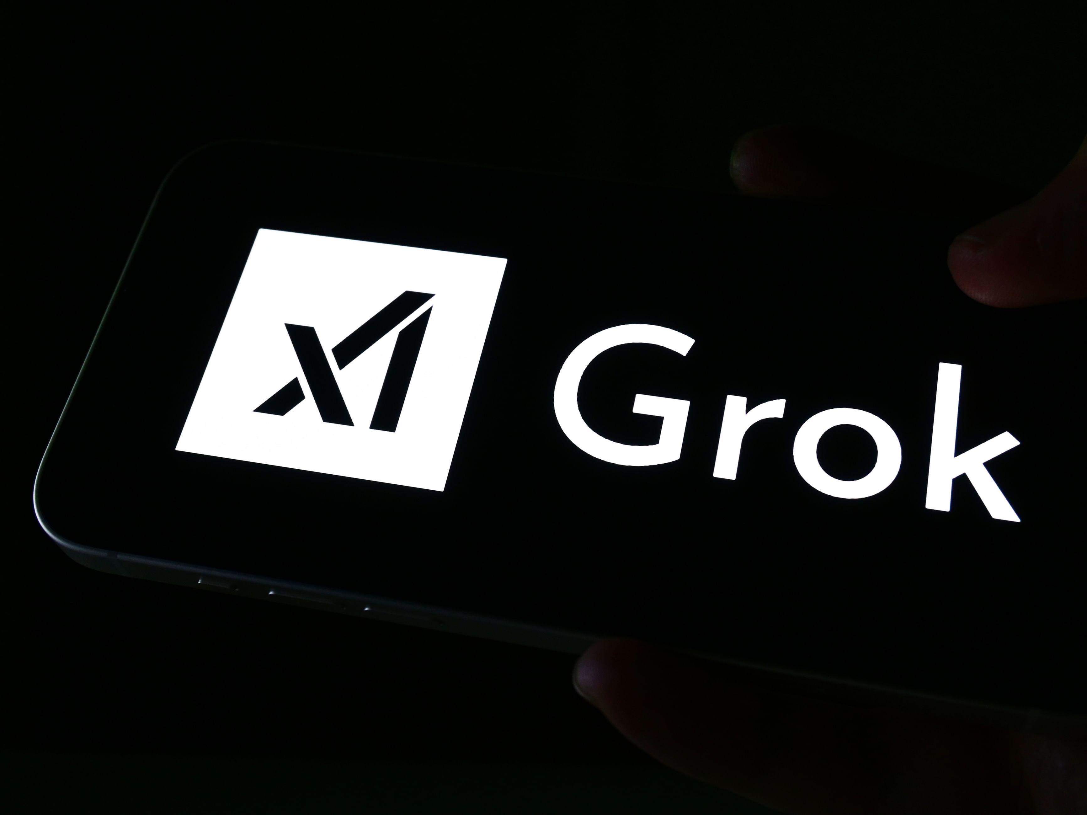 إيلون ماسك يعلن إتاحة نموذج الذكاء الاصطناعي "جروك 2.5" كمصدر مفتوح