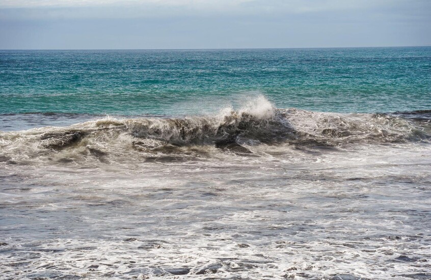 تحذيرات من تفاقم تلوث مياه البحر في ألانيا وتأثيره على السياحة والصحة