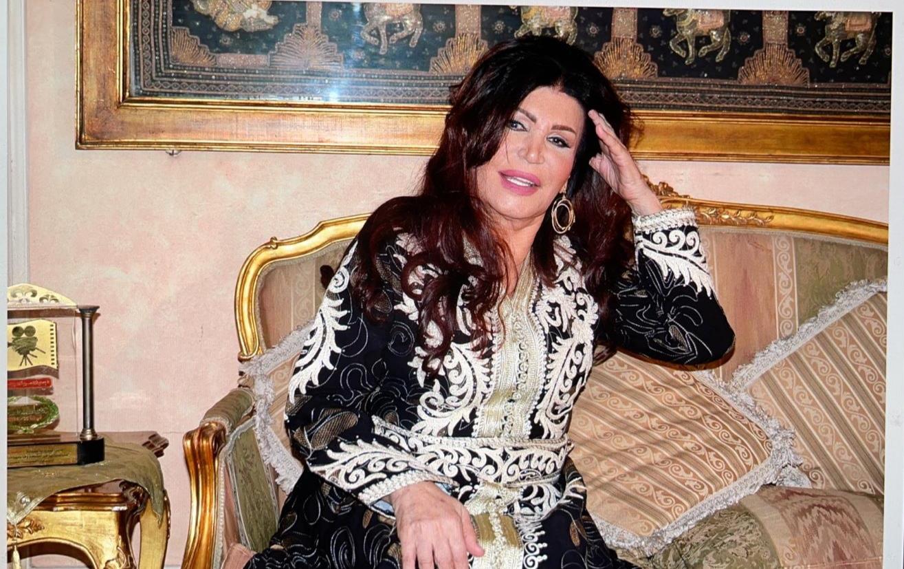 وفد من وزارة الثقافة ونقابة المهن التمثيلية يزور نجوى فؤاد بعد استغاثتها