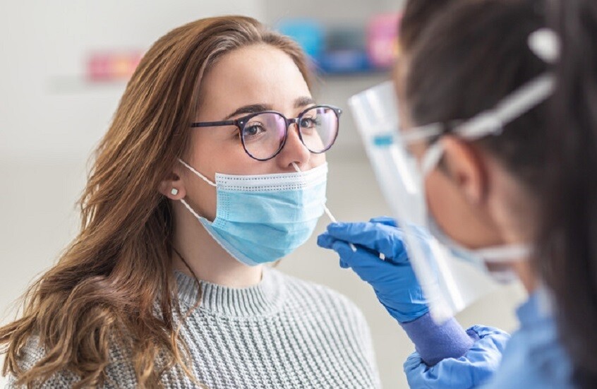 متحور جديد من سلالة "أوميكرون" يعبر الحدود