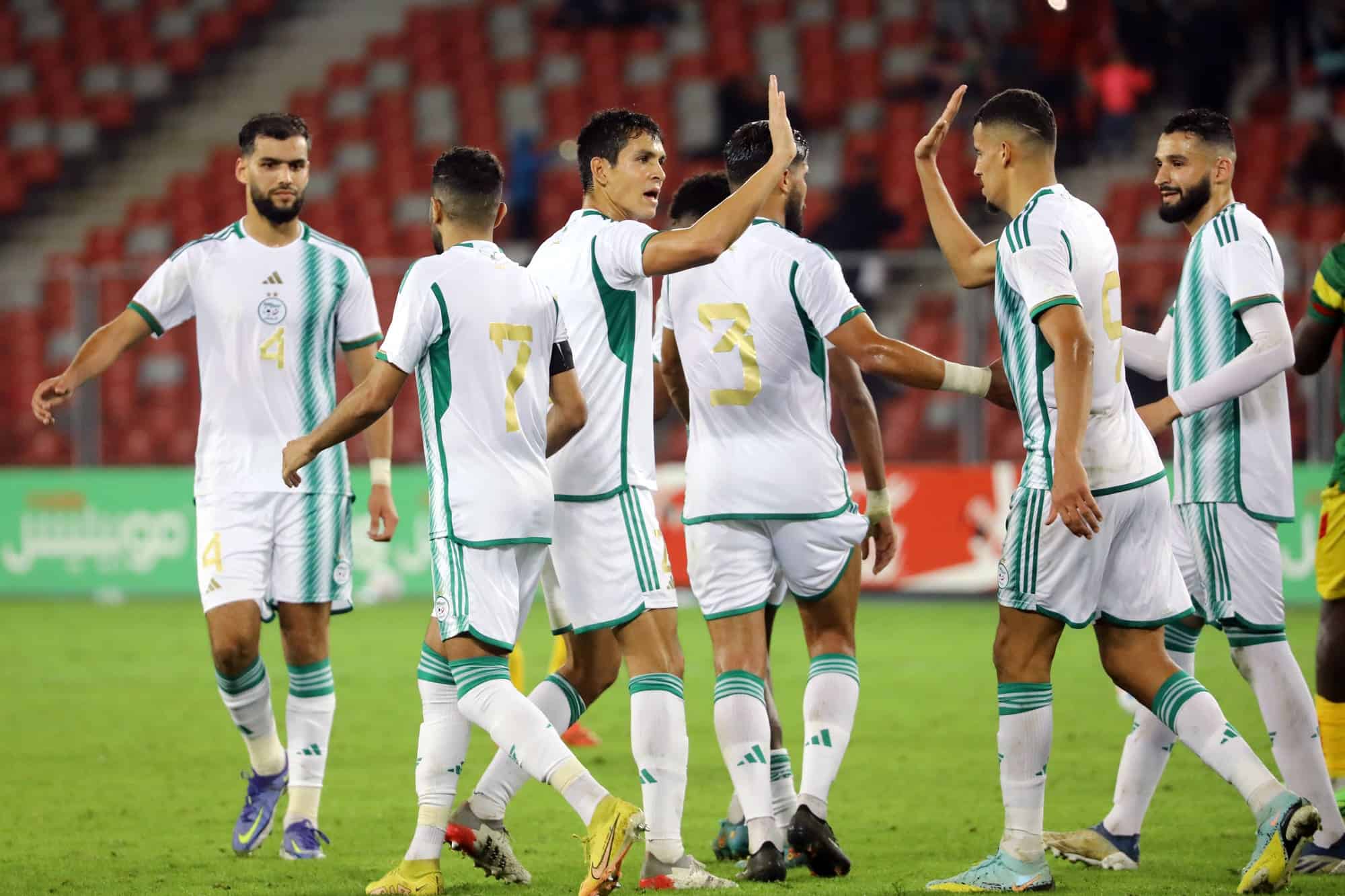 تعادل منتخب الجزائر