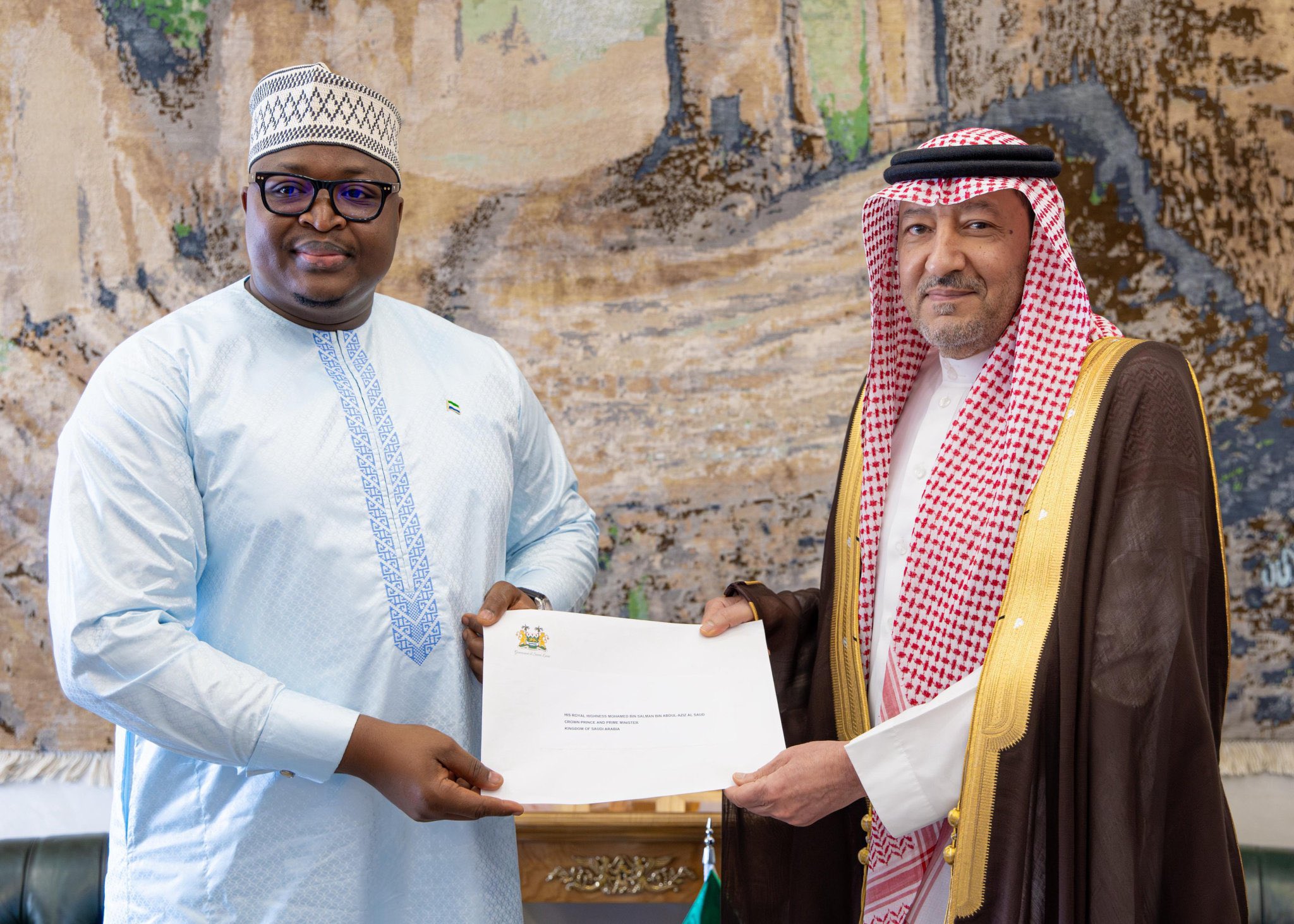 سفير خادم الحرمين الشريفين لدى موريتانيا يلتقي وزير الخارجية