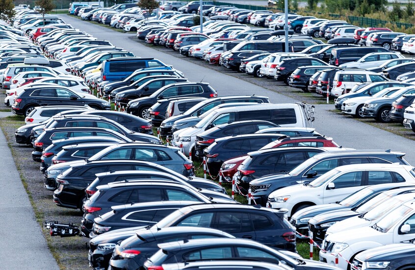 العراق يتفق مع شركات عالمية لإنتاج سيارات بالغاز بنظام الأقساط