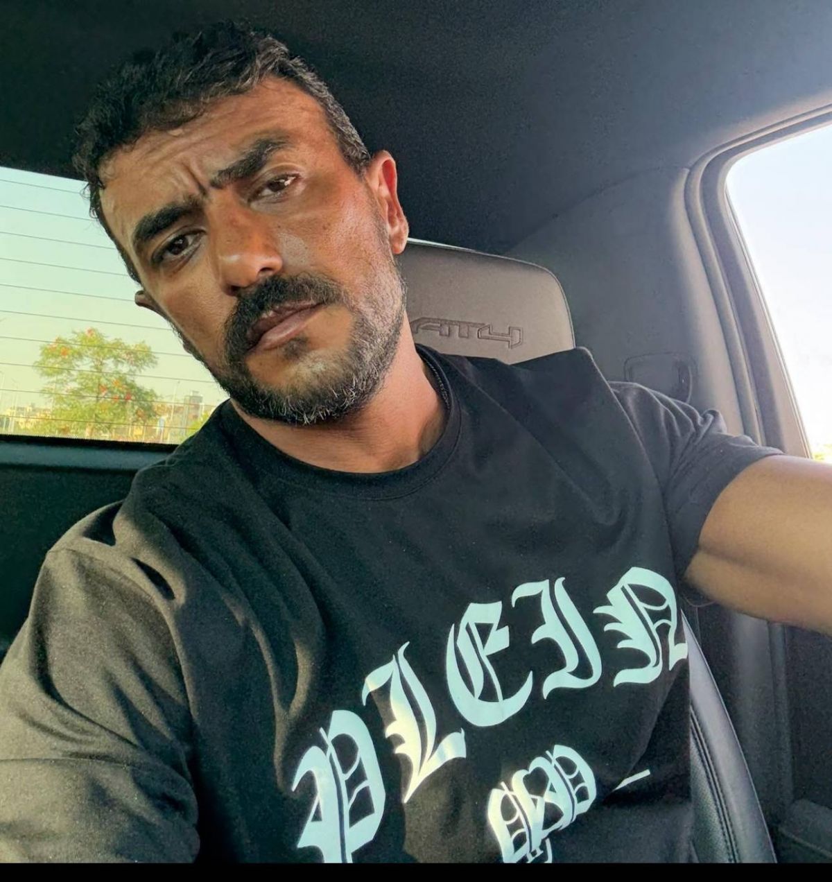أحمد العوضي يحقق أمنية طفلة مصابة بالسرطان بالظهور في فيلمه الجديد