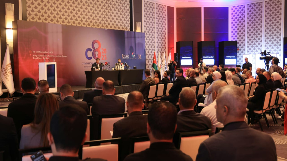 ‎مؤتمر صحفي للإعلان عن تفاصيل فعالية معرض ومؤتمر التقدم والابتكار والتكنولوجيا بالأمن السيبراني برعاية سمو ولي العهد   عقد كل من المركز الوطني للأمن السيبراني، والمركز الأردني للتصميم والتطوير جودبي، وشركة معرض ومؤتمر العمليات الخاصة سوفكس الأردن، اليوم الثلاثاء، مؤتمرا صحفيا في فندق سانت ريجس للإعلان عن تفاصيل معرض ومؤتمر التقدم والابتكار والتكنولوجيا بالأمن السيبراني C8 2025 الذي سيقام تحت رعاية صاحب السمو الملكي الأمير الحسين بن عبدالله الثاني ولي العهد المعظم، في مركز الملك الحسين بن طلال للمؤتمرات في ا