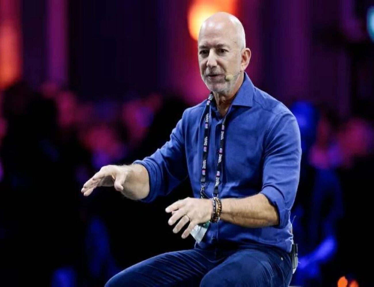 جيف بيزوس يعود إلى الواجهة بدور قيادي جديد في شركة متخصصة بالذكاء الاصطناعي