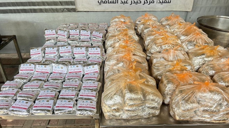 الهيئة الخيرية الهاشمية تواصل دعم غزة بتوزيع وجبات وطرد غذائي في مختلف المحافظات
