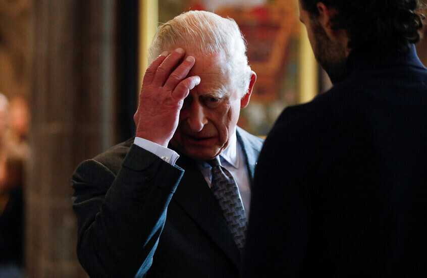 الملك تشارلز الثالث يعبر عن صدمته بعد هجوم طعن داخل قطار في كامبريدجشاير