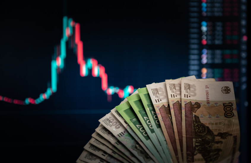 التضخم في روسيا ينخفض إلى 7.7% خلال أكتوبر مع استمرار ضغوط على الأسعار
