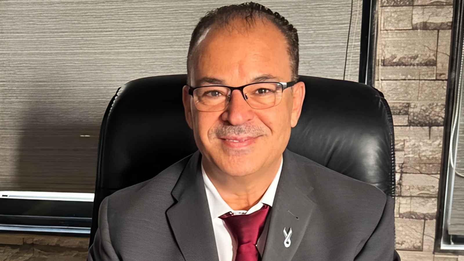 مازن الناطور يوضح موقفه من سلاف فواخرجي ويكشف عن مشروع درامي جديد مع الليث حجو