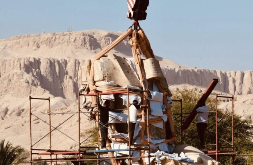 الأقصر تستعد لكشف تمثال نادر لأمنحتب الثالث يعيد إحياء أعظم معابد البر الغربي