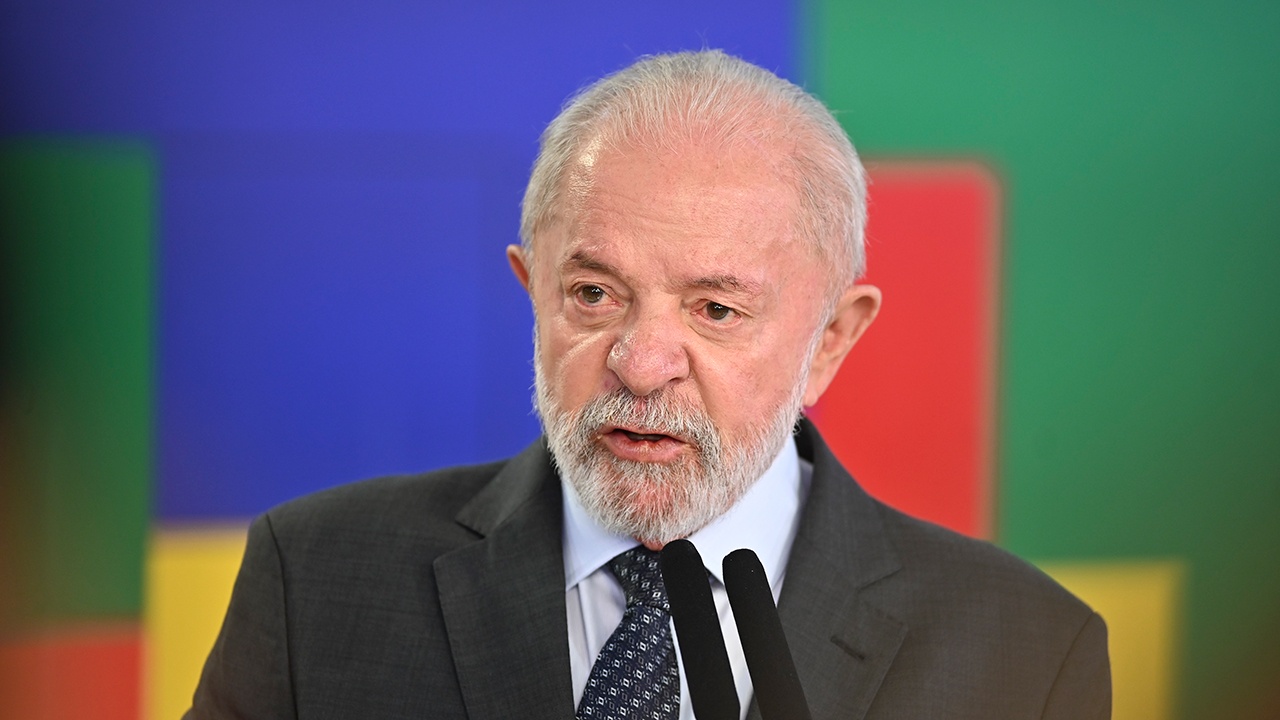 لولا يحذّر من كارثة إنسانية محتملة جراء أي تدخل عسكري في فنزويلا