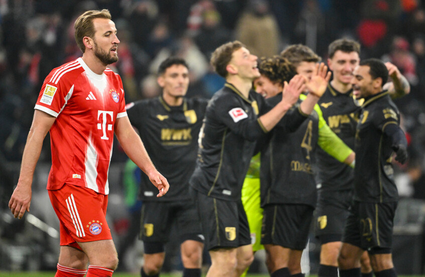 أوغسبورغ يُسقط بايرن ميونخ ويُلحق به الهزيمة الأولى في الدوري الألماني