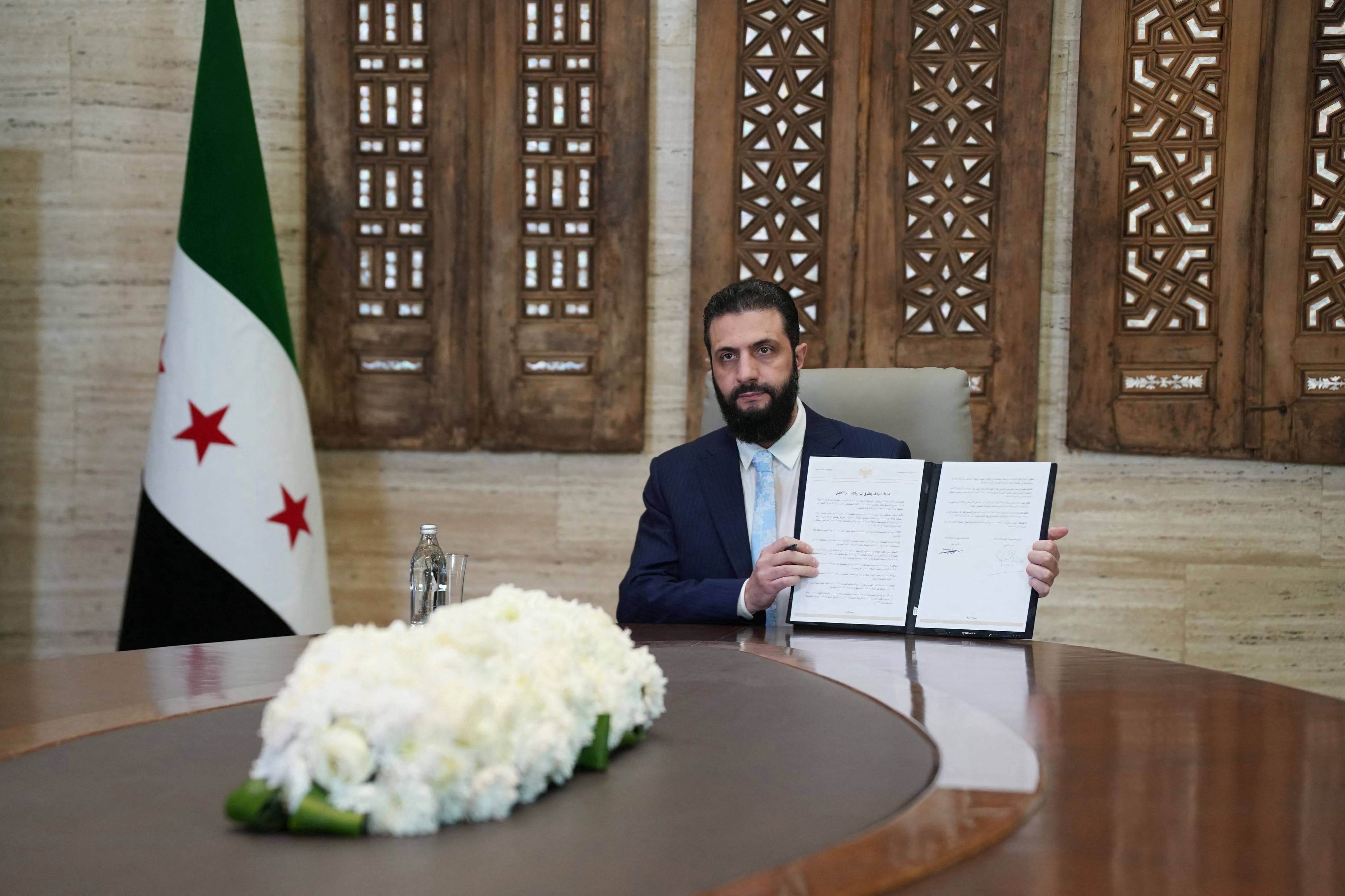 سوريا وقسد تتوصلان لاتفاق استراتيجي ووقف فوري لإطلاق النار