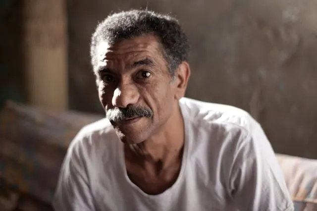 سيد رجب يواصل تصوير "شلة ثانوي" رغم إصابة خفيفة   