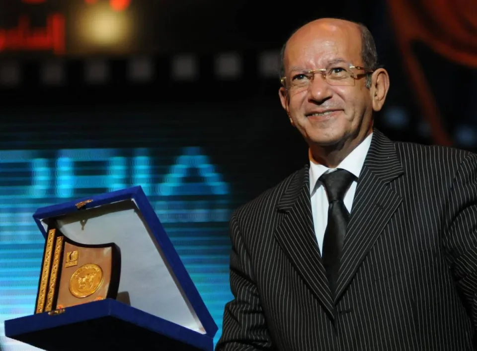 لطفي لبيب في العناية المركزة بعد وعكة صحية مفاجئة    