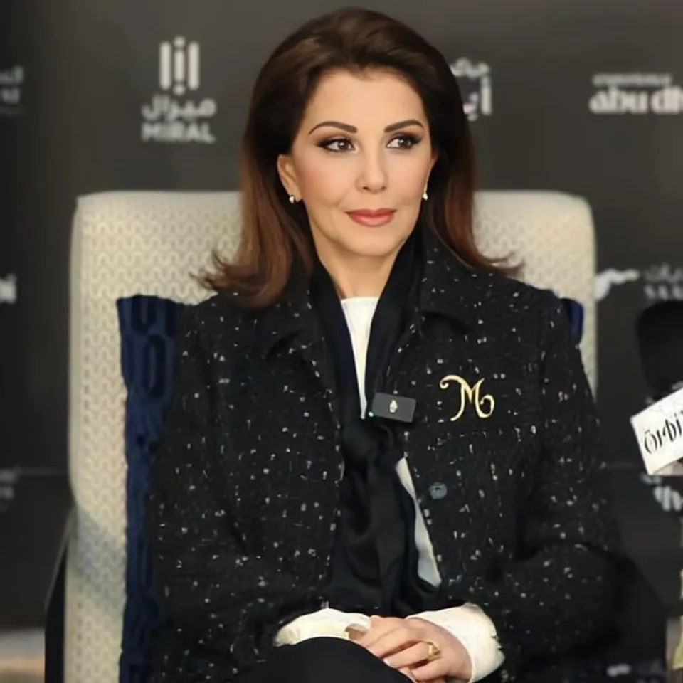 ماجدة الرومي تعزي فيروز بلفتة مؤثرة.. لحظة عزاء لامست قلوب الجمهور ماجدة الرومي تعزي فيروز بلفتة مؤثرة.. لحظة عزاء لامست قلوب الجمهور