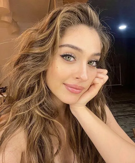 جيمري بايسال تجري عملية استئصال ورم بالثدي وتطمئن جمهورها جيمري بايسال تجري عملية استئصال ورم بالثدي وتطمئن جمهورها