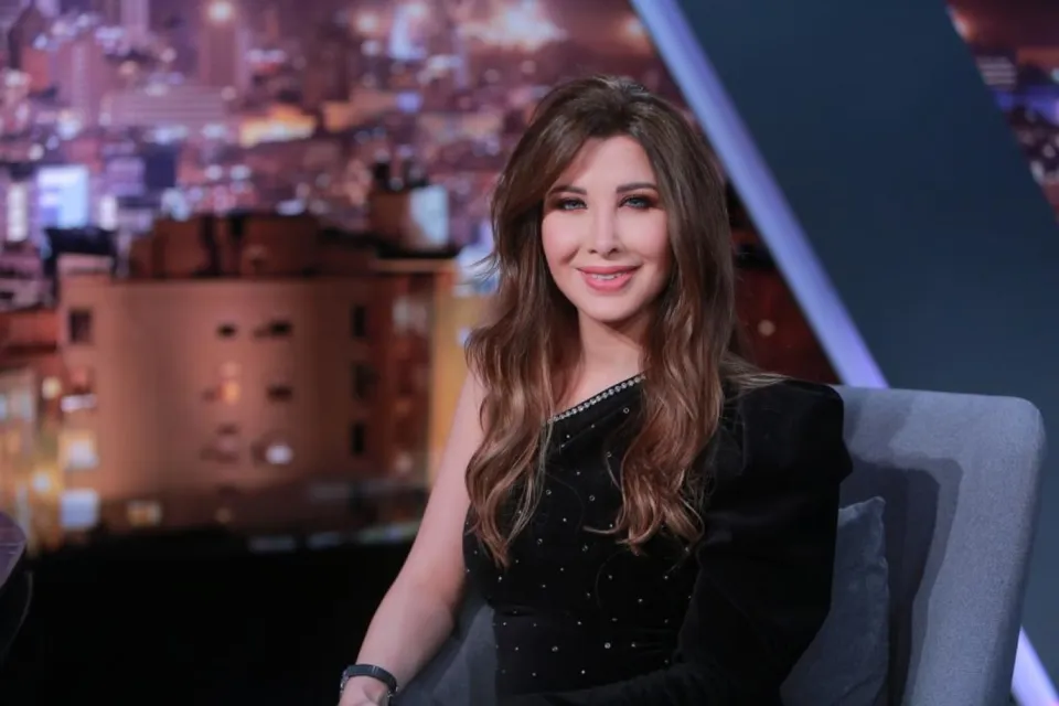 نانسي عجرم تُشعل مسرح "رويال ألبرت هول" في لندن بحضور ابنتها إيلا