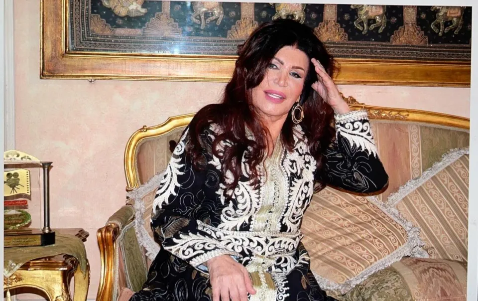 وفد من وزارة الثقافة ونقابة المهن التمثيلية يزور نجوى فؤاد بعد استغاثتها وفد من وزارة الثقافة ونقابة المهن التمثيلية يزور نجوى فؤاد بعد استغاثتها