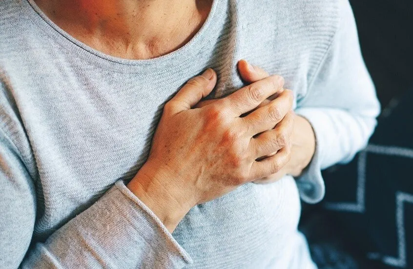 أعراض خفية قد تنذر بالنوبة القلبية: تحذيرات من أخصائية قلب