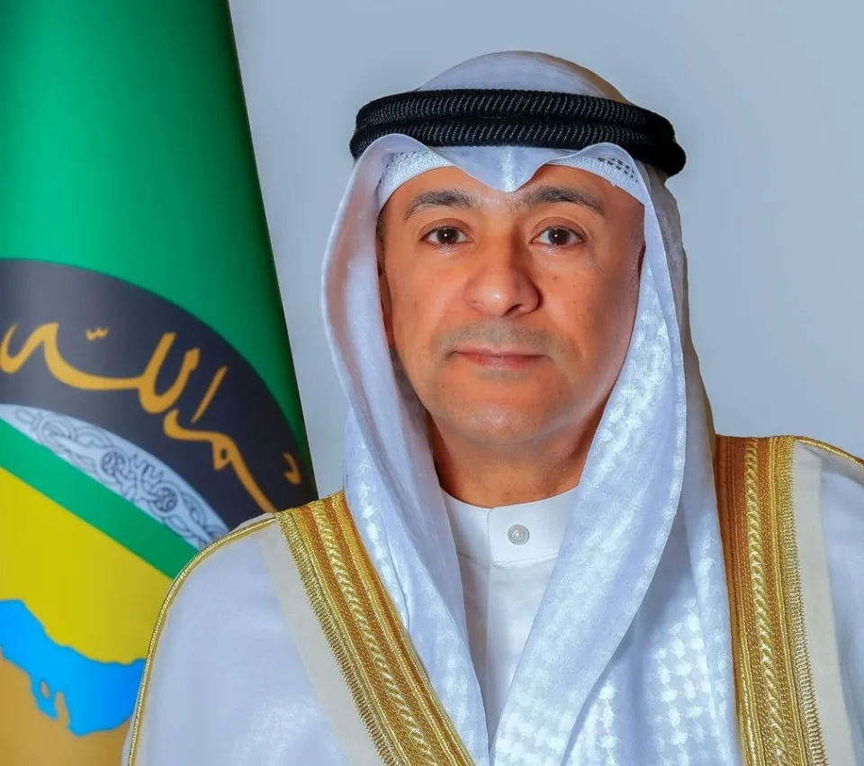الأمين العام لمجلس التعاون الخليجي يعقد محادثات استراتيجية مع وزير الخارجية الروسي