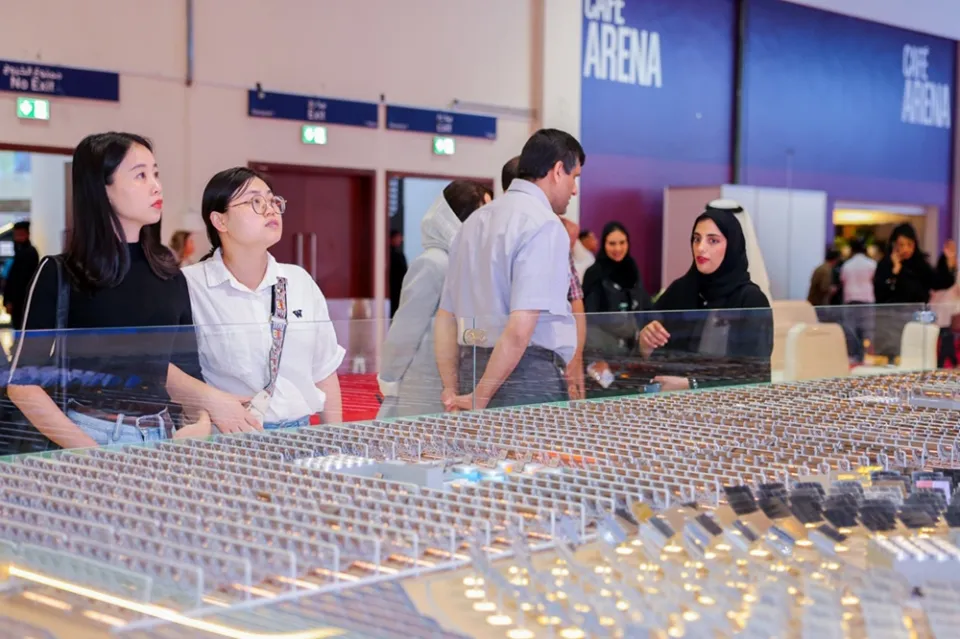 معرض تكنولوجيا المياه والطاقة والبيئة (ويتيكس) يفتح آفاقاً واسعة للاستثمار أمام الشركات العالمية    معرض تكنولوجيا المياه والطاقة والبيئة (ويتيكس) يفتح آفاقاً واسعة للاستثمار أمام الشركات العالمية