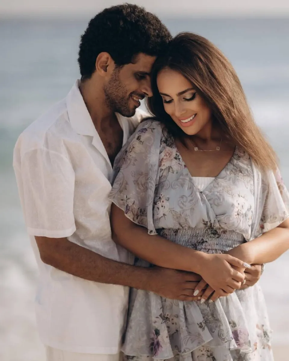 حمدي الميرغني يحسم الجدل حول انفصاله بصورة رومانسية من باريس حمدي الميرغني يحسم الجدل حول انفصاله بصورة رومانسية من باريس