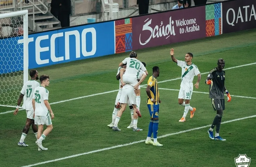الأهلي السعودي يكتسح الغرافة بثلاثية ويتصدر مجموعته في دوري أبطال آسيا الأهلي السعودي يكتسح الغرافة بثلاثية ويتصدر مجموعته في دوري أبطال آسيا