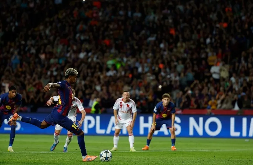 برشلونة يكتسح أولمبياكوس بسداسية ويتصدر مجموعته في دوري الأبطال برشلونة يكتسح أولمبياكوس بسداسية ويتصدر مجموعته في دوري الأبطال