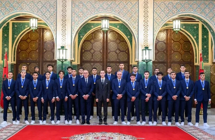 الأمير مولاي الحسن يستقبل منتخب المغرب للشباب بعد الفوز بكأس العالم الأمير مولاي الحسن يستقبل منتخب المغرب للشباب بعد الفوز بكأس العالم