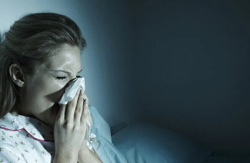 الخريف وأعراضه المخادعة: متى تكون الإنفلونزا مجرد حساسية؟ الخريف وأعراضه المخادعة: متى تكون الإنفلونزا مجرد حساسية؟