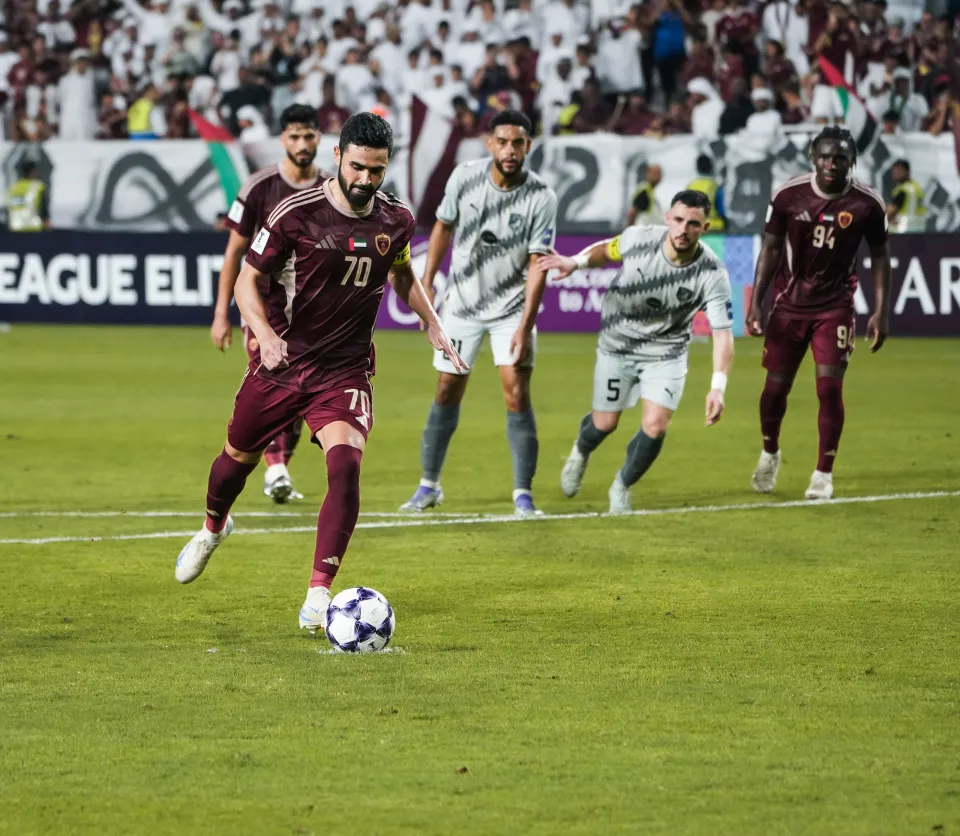 الوحدة يقهر الدحيل وتتواصل الإثارة في دوري أبطال آسيا الوحدة يقهر الدحيل وتتواصل الإثارة في دوري أبطال آسيا