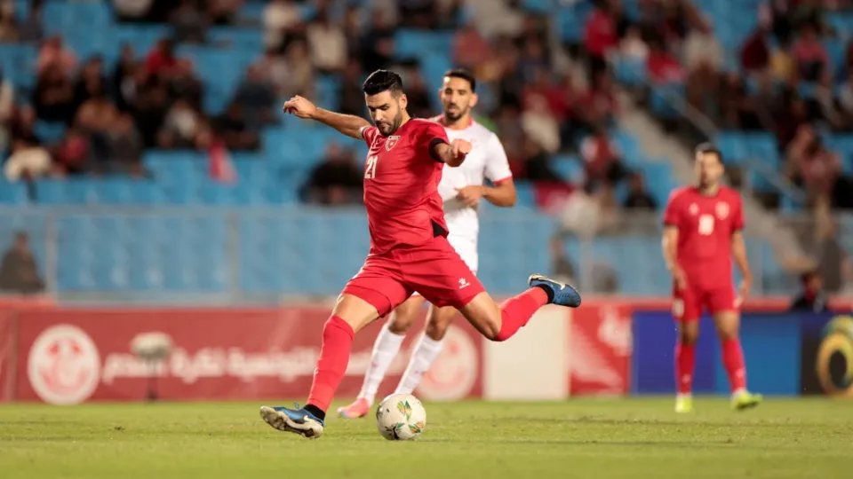 المنتخب الوطني يختتم معسكره الودي بمواجهة مالي في تونس