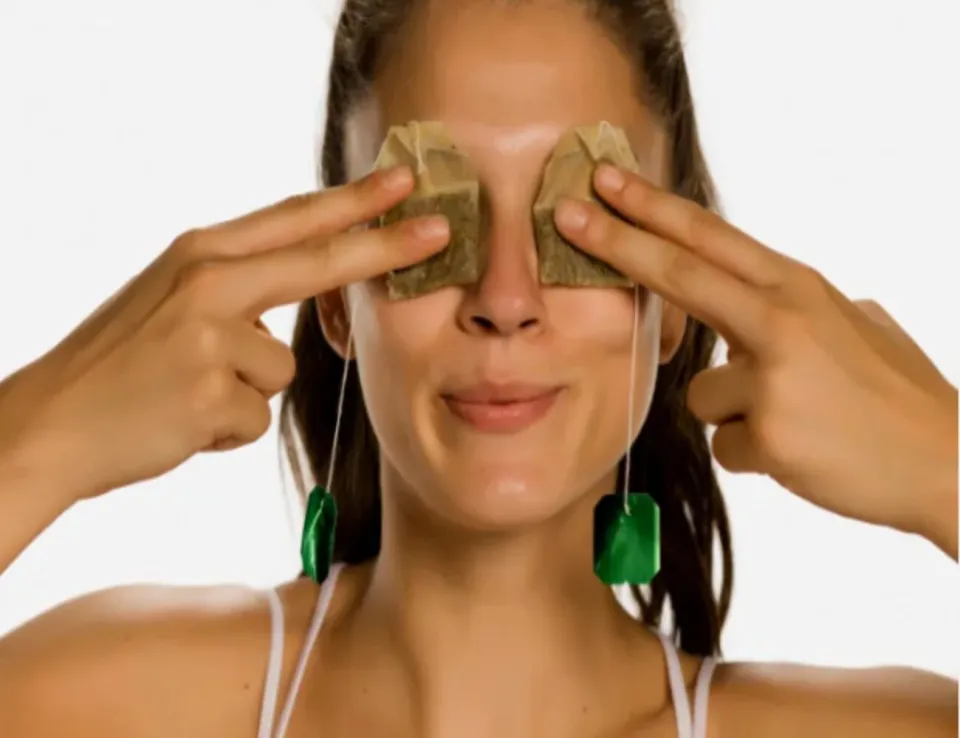 علاجات منزلية لتخفيف انتفاخ العينين بعد البكاء