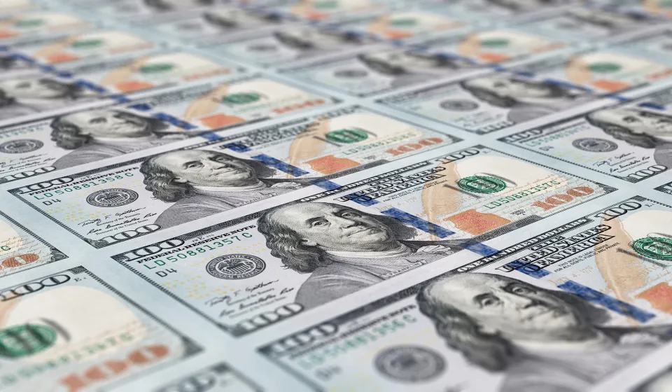 أمريكي يربح مليون دولار في اليانصيب بعد لقاء صدفة مع جدته