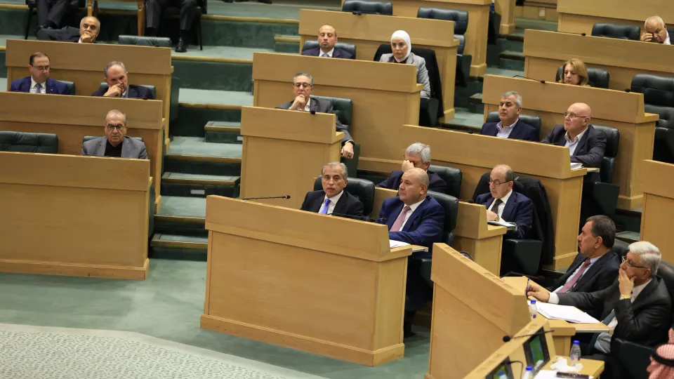 رئيس الوزراء الأردني: التزام كامل بتنفيذ الموازنة ومشاريع بـ10 مليارات دولار