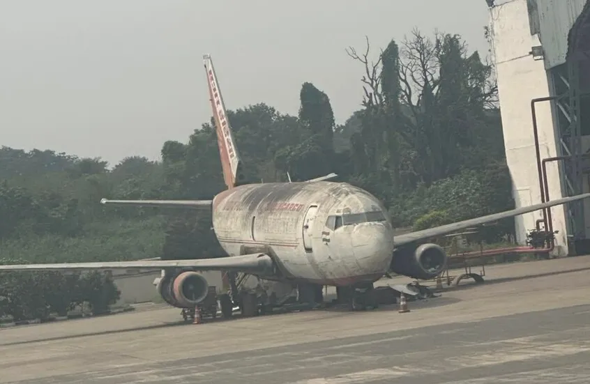 اكتشاف طائرة هندية مفقودة منذ 13 عامًا متروكة في مطار كلكتا