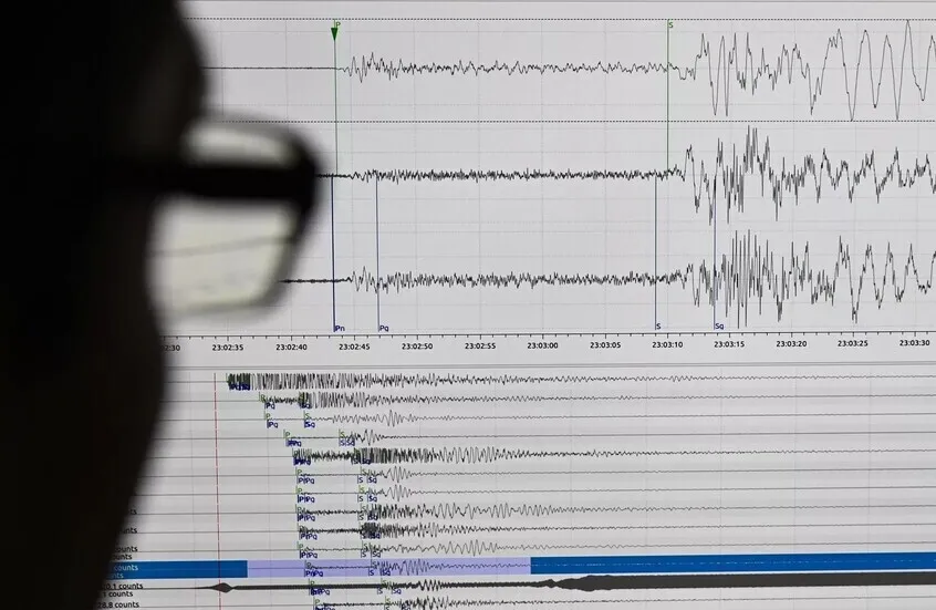 هزة أرضية بقوة 4.2 درجة تضرب قبالة شواطئ اللاذقية السورية